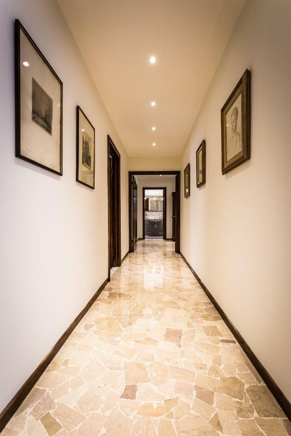 Ferrhouse Charm In Florence Two Lifts Bagian luar foto